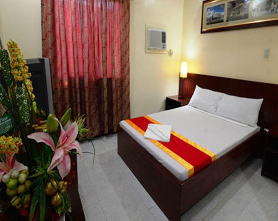 Bed and Breakfast Ysabelle Mansion Пуэрто-Принцеса Номер фото